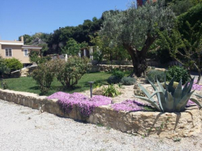 Отель Le Castella B&B Restaurant  Ле Кастелло